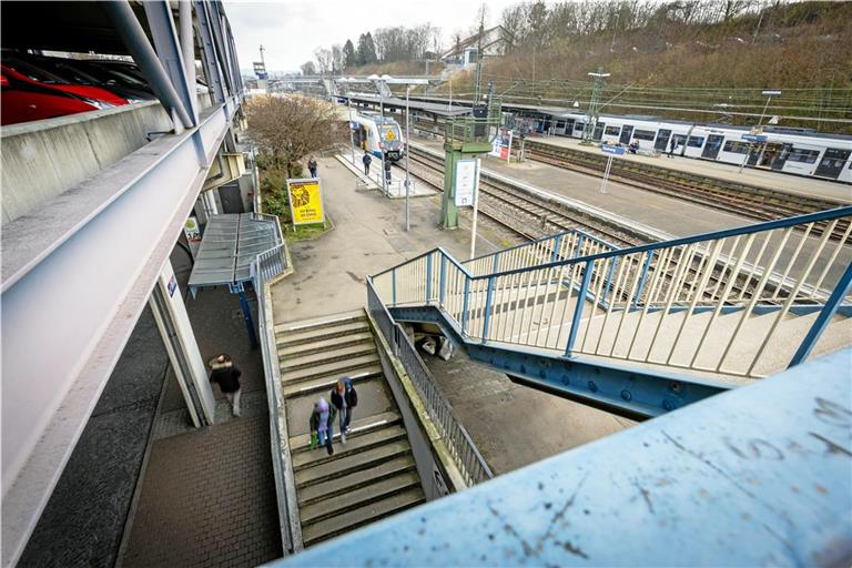  Tätlicher Angriff mit Teppichmesser am Backnanger Bahnhof. Archivfoto: Alexander Becher