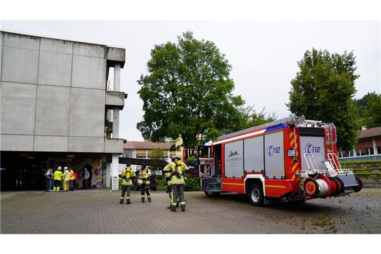 2021 gab es bereits einen Feuerwehreinsatz an der Realschule. (Archivbild)