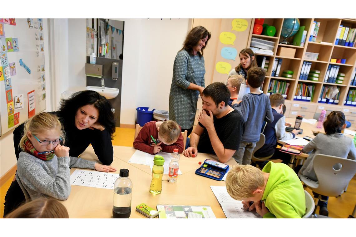 33 Prozent der Grundschulen  unterrichten Kinder mit Förderbedarf inklusiv.