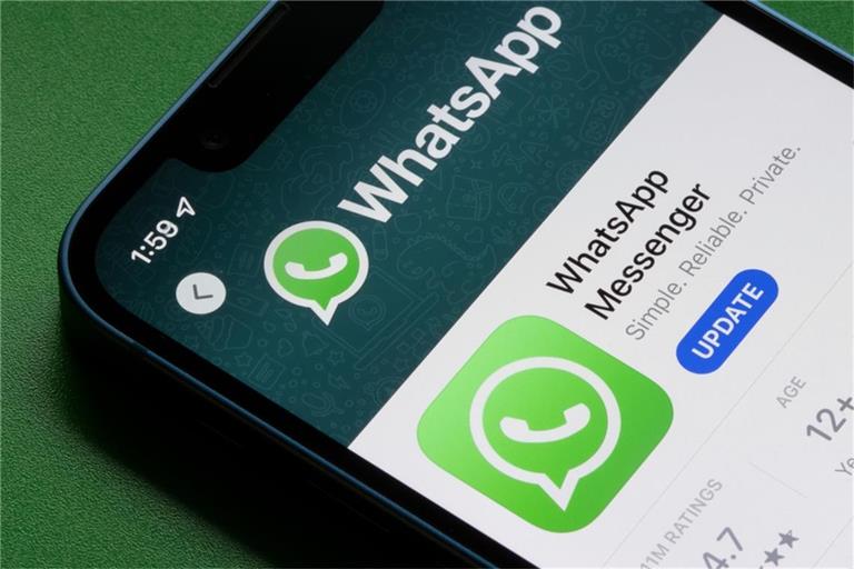 Ab Mai 2025 funktioniert WhatsApp auf manchen iPhones nicht mehr.