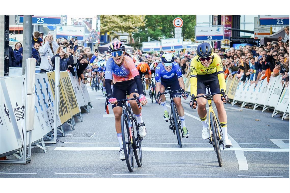 Alle Augen auf Eleonora Gasparrini: Die Italienerin gewinnt das Radrennen in Stuttgart.