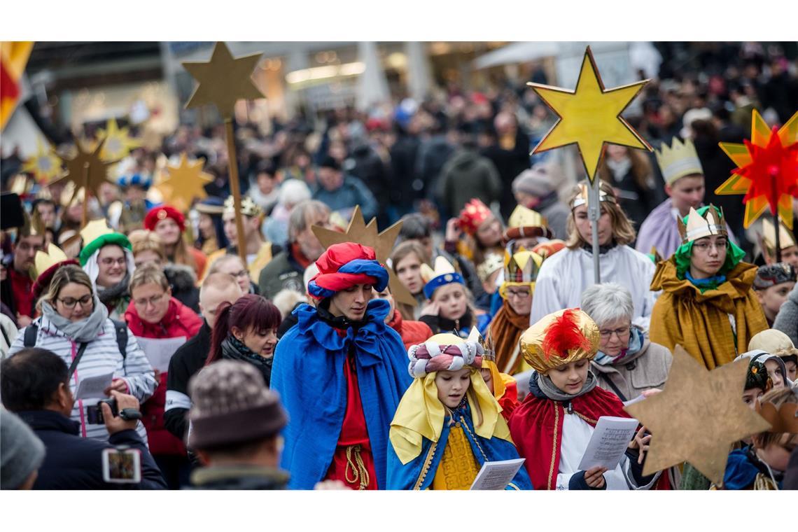 Am 6. Januar sind traditionell Sternsinger unterwegs. Wo ist der Tag ein gesetzlicher Feiertag?