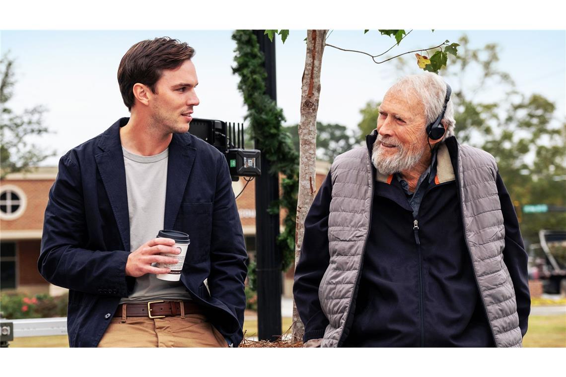 Am Filmset: Nicholas Hoult (li.) und Clint Eastwood.