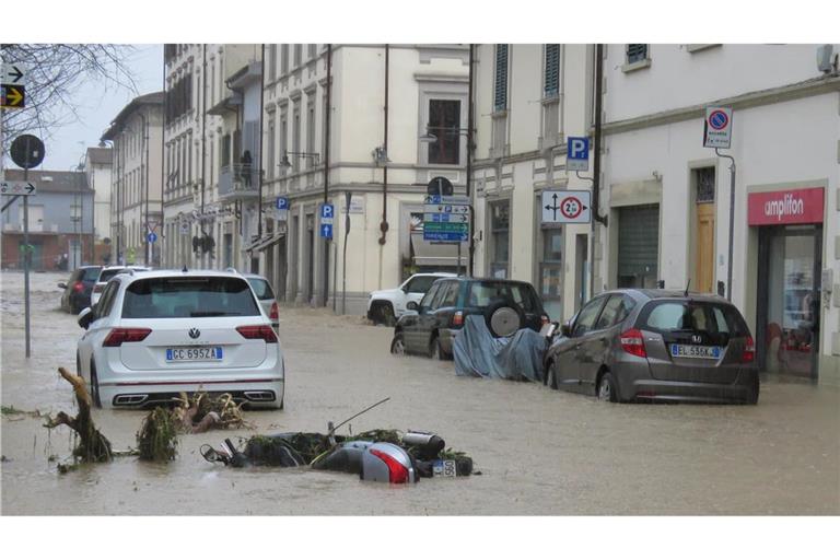 Am Freitagabend gab es bereits in mehreren Städten und Gemeinden der Toskana Überschwemmungen.