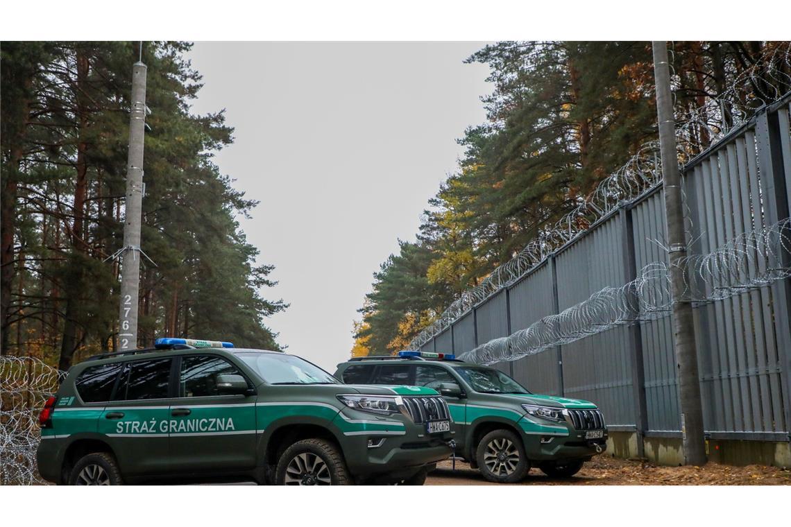 Am Mittwoch hat Bundesinnenministerin Nancy Faeser (SPD) Polens Grenze zu Belarus besucht. Die EU wirft Russland vor, gezielt irreguläre Migranten über Belarus in die Europäische Union zu lotsen.