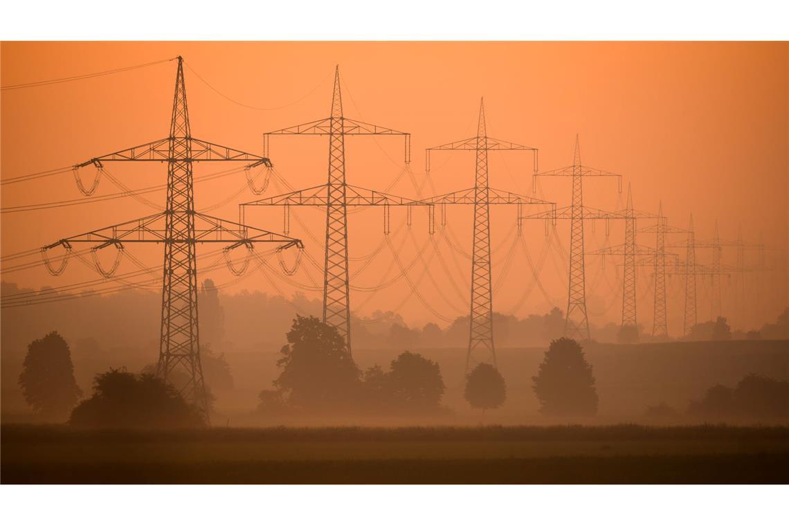 Am späten Donnerstagnachmittag zwischen 17 und 18 Uhr hatte eine Megawattstunde Strom im deutschen Stromgroßhandel 936 Euro gekostet, das sind fast 94 Cent je Kilowattstunde. (Symbolbild)