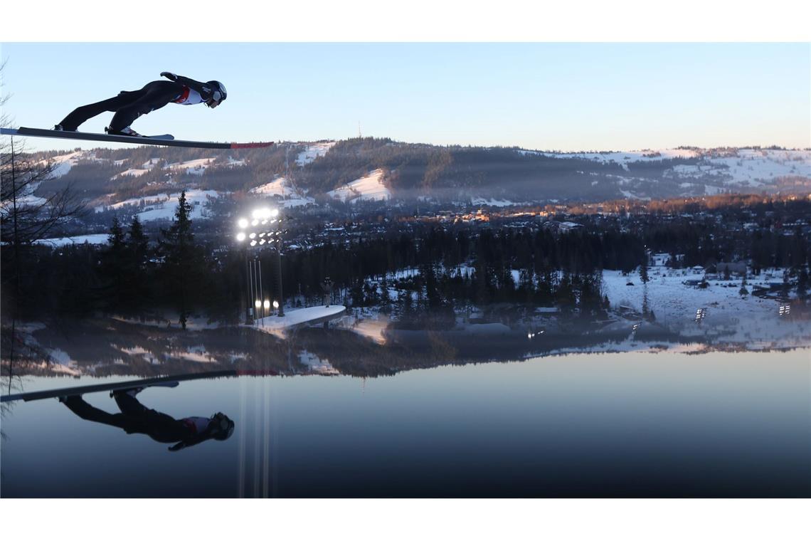 Andreas Wellinger springt in Zakopane.