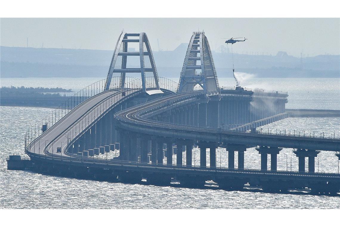 Angeblich liegen Pläne zur Zerstörung der Brücke vor. (Archivbild)