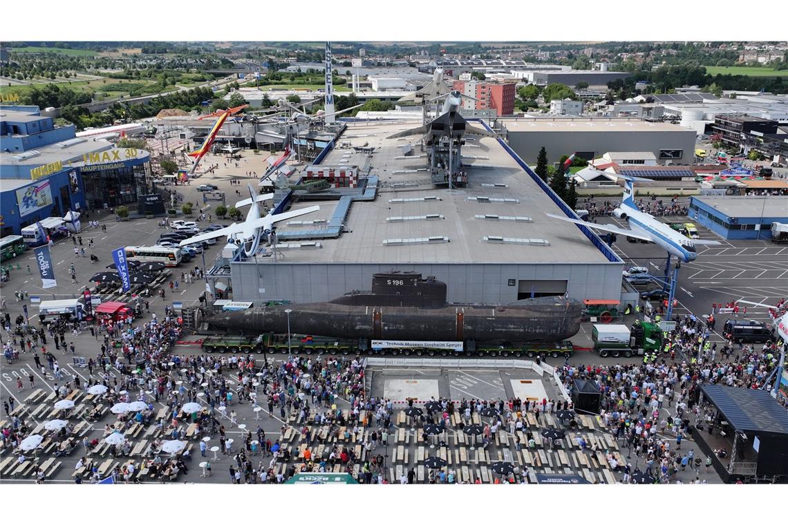 Angekommen, an dieser Stelle vor dem Museum wird das U-Boot künftig ankern.