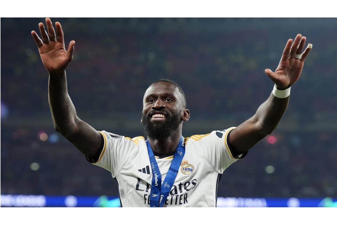 Antonio Rüdiger von Real Madrid freute sich im Juni über den Sieg in der Champions League. Jetzt konnte er auch vor Gericht einen Erfolg verbuchen.