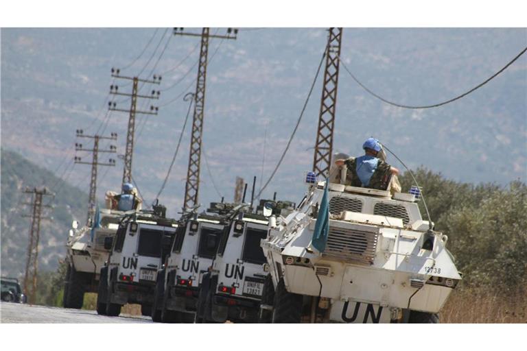 Archivbild: Die Fahrzeuge der Interimstruppe der Vereinten Nationen im Libanon (UNIFIL) patrouillieren im Libanon.