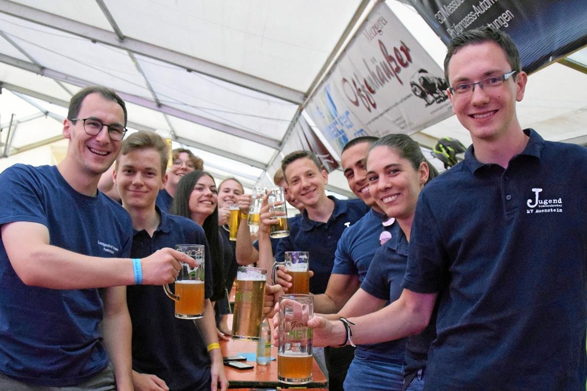 Blasmusikkonzert: Mal auf Kuschelkurs, mal im Turbogang Auch die Jugendkapelle Auenstein hat Spaß.