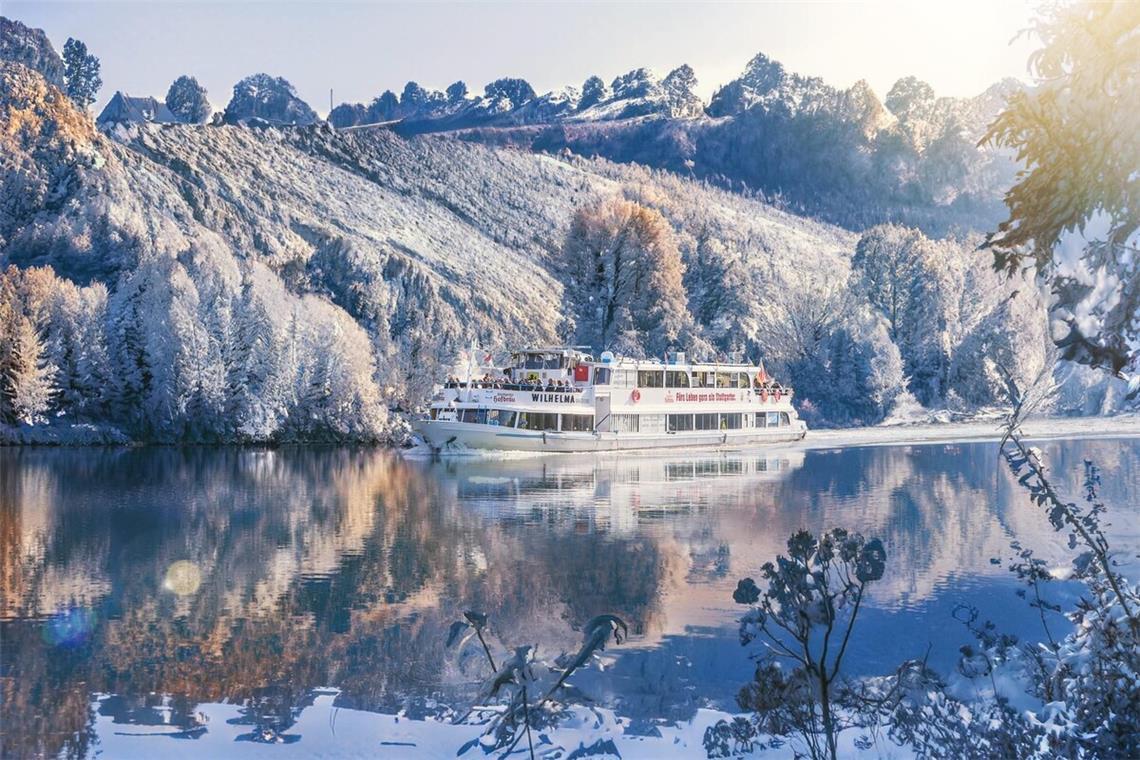 Auch im Winter sind die beheizten Schiffe der Cannstatter Neckarflotte unterwegs.