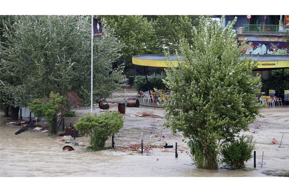 Auch in Wien sind manche Wege überflutet.