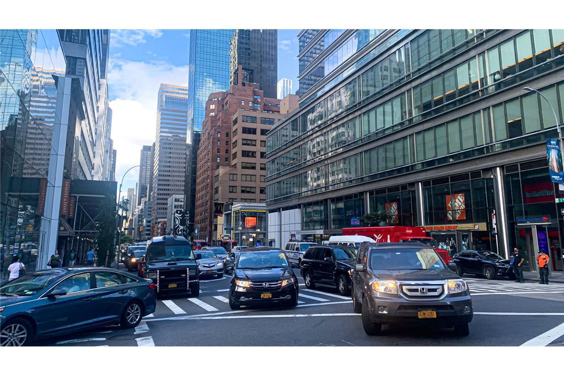 Autos ohne Ende - in Manhattan bislang Alltag. (Archivbild)