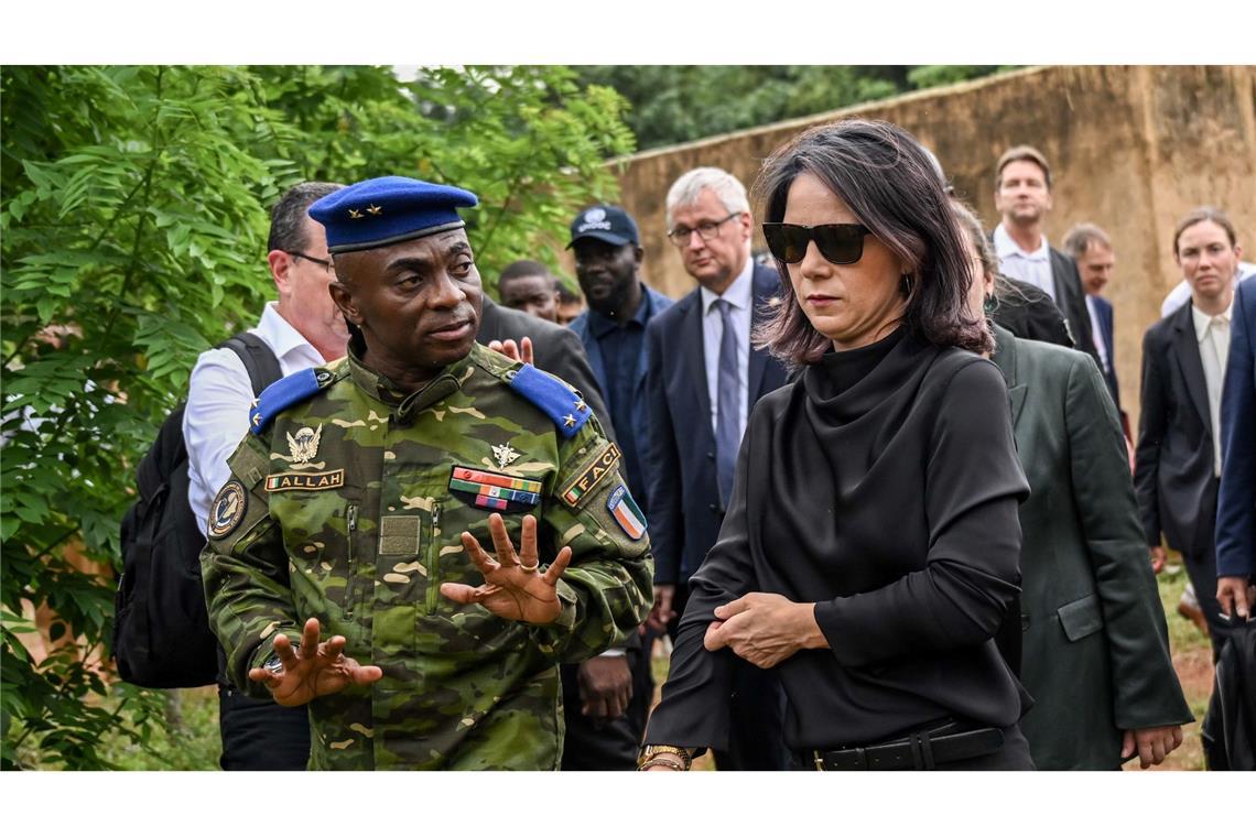 Baerbock besucht Elfenbeinküste: Bundesaußenministerin Annalena Baerbock ein Training in der Akademie Terrorismusbekämpfung.