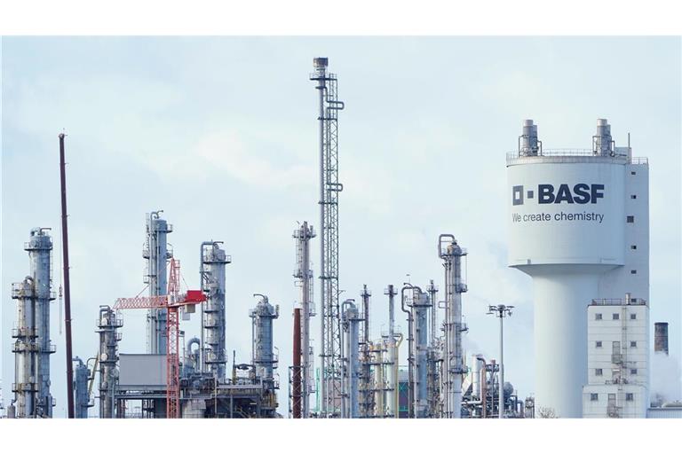 BASF-Kunden müssen mit Lieferengpässen bei einzelnen Produkten rechnen.