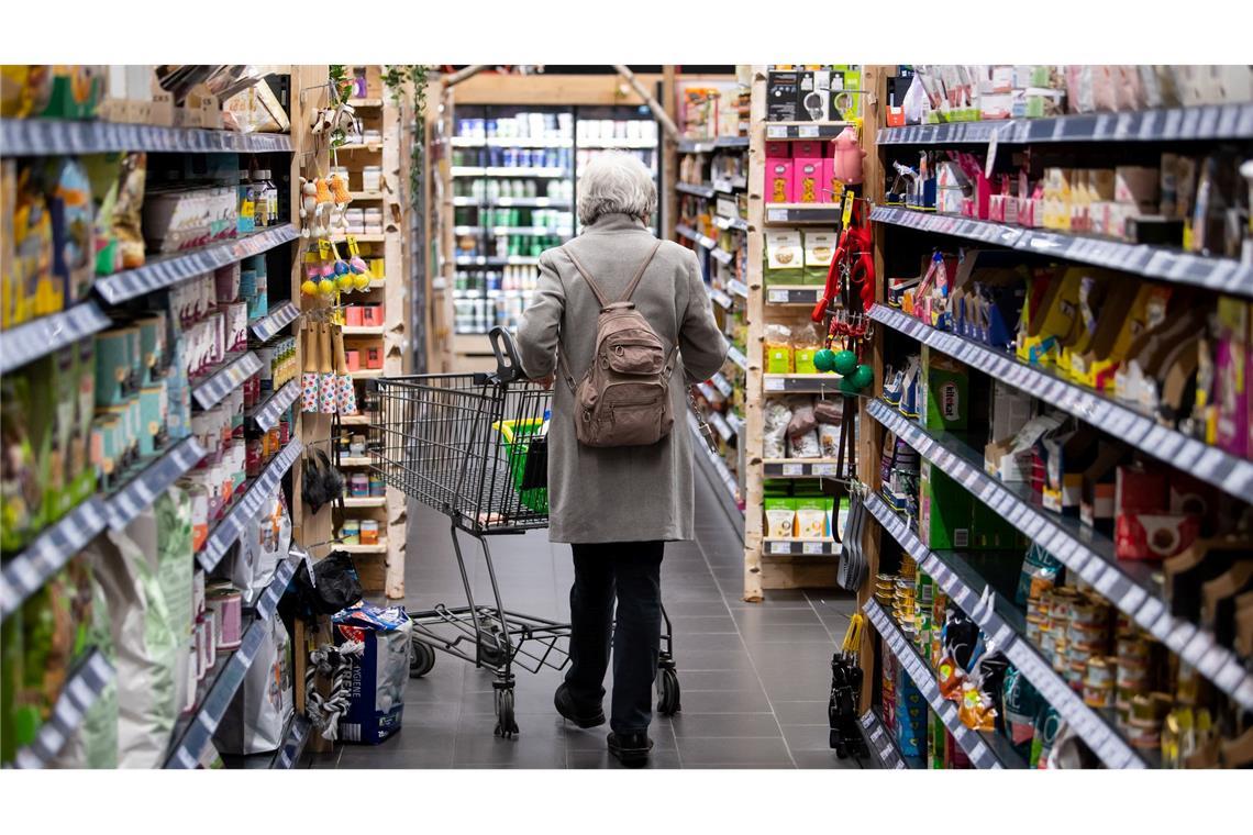 Bei 67 Produkten haben Verbraucherschützer im Jahr 2024 versteckten Preiserhöhungen festgestellt. (Symbolbild)