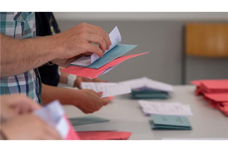 Bei der Landtagswahl in Sachsen soll es zu Wahlfälschungen gekommen sein. (Symbolbild)