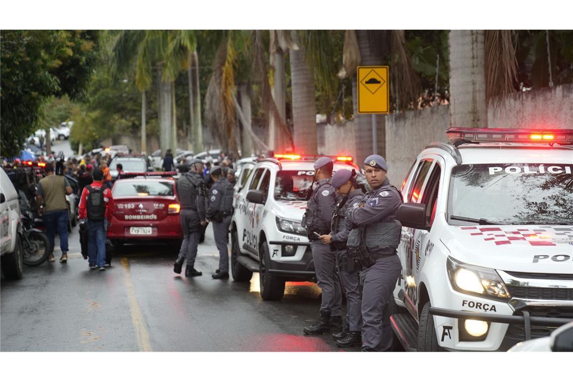 Bei einem Flugzeugabsturz im brasilianischen Bundesstaat São Paulo sind 62 Menschen gestorben.