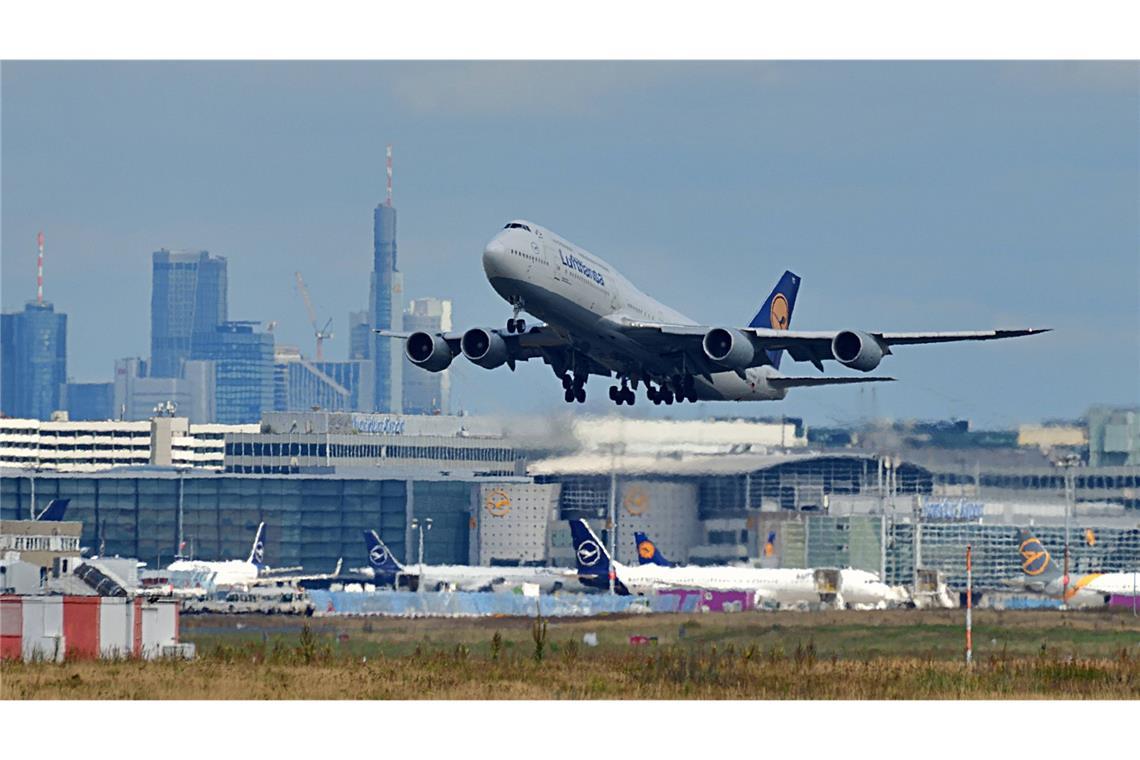 Beim Lufthansa-Ferienflieger Discover stehen die Zeichen auf Streik. (Symbolbild)