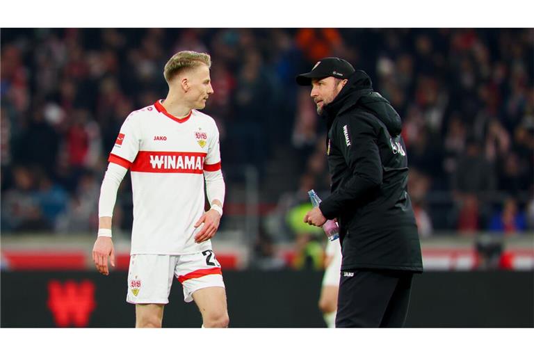 Beim VfB Stuttgart genießt Chris Führich (li.) das Vertrauen des Cheftrainers Sebastian Hoeneß.