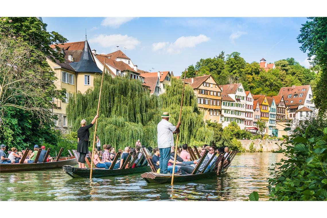 Beliebter Zeitvertreib in Tübingen: die Stocherkahnfahrt.