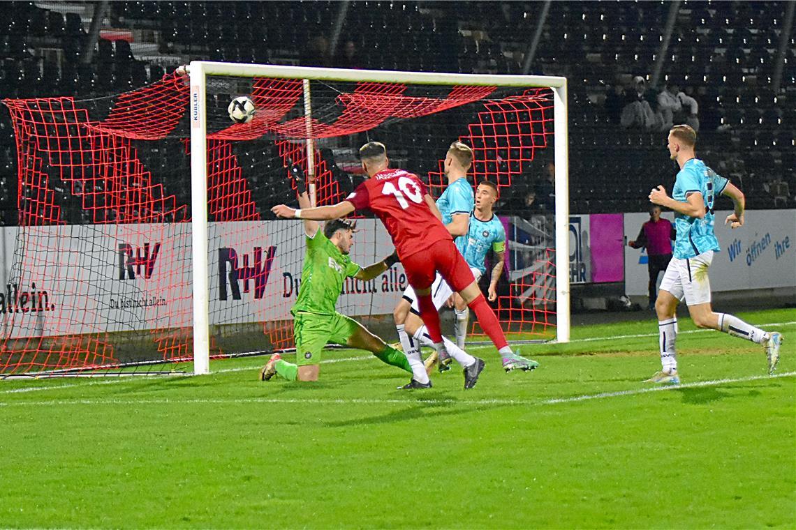 Die SG Sonnenhof Großaspach bejubelt den Einzug ins Viertelfinale