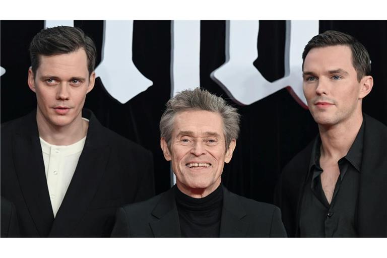 Bill Skarsgård, Willem Dafoe und Nicholas Hoult kamen zur Weltpremiere nach Berlin.