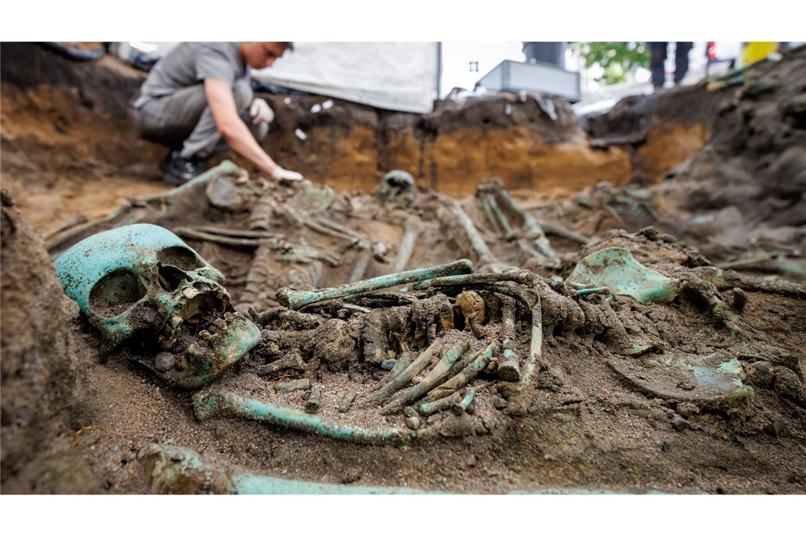 Bis zu 3000 Toten sind nach Einschätzung der Fachleute auf dem riesigen Pestfriedhof beerdigt worden.