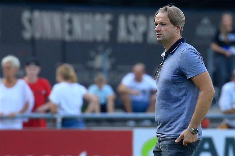 Blickt durchaus selbstkritisch auf die vergangenen Monate: Joannis Koukoutrigas. Der SG-Sportdirektor hat die Hoffnung auf den Drittliga-Verbleib zwar noch nicht aufgegeben, weiß aber selbst, dass der Abstieg in die Regionalliga fast nicht mehr zu verhindern ist. Foto: A. Becher