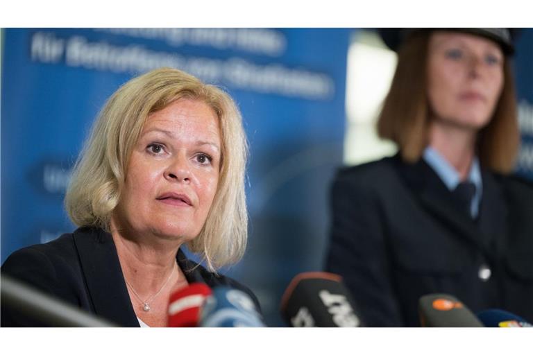 Bundesinnenministerin Nancy Faeser äußerte sich am Donnerstagnachmittag zum Maßnahmenpaket der Bundesregierung.