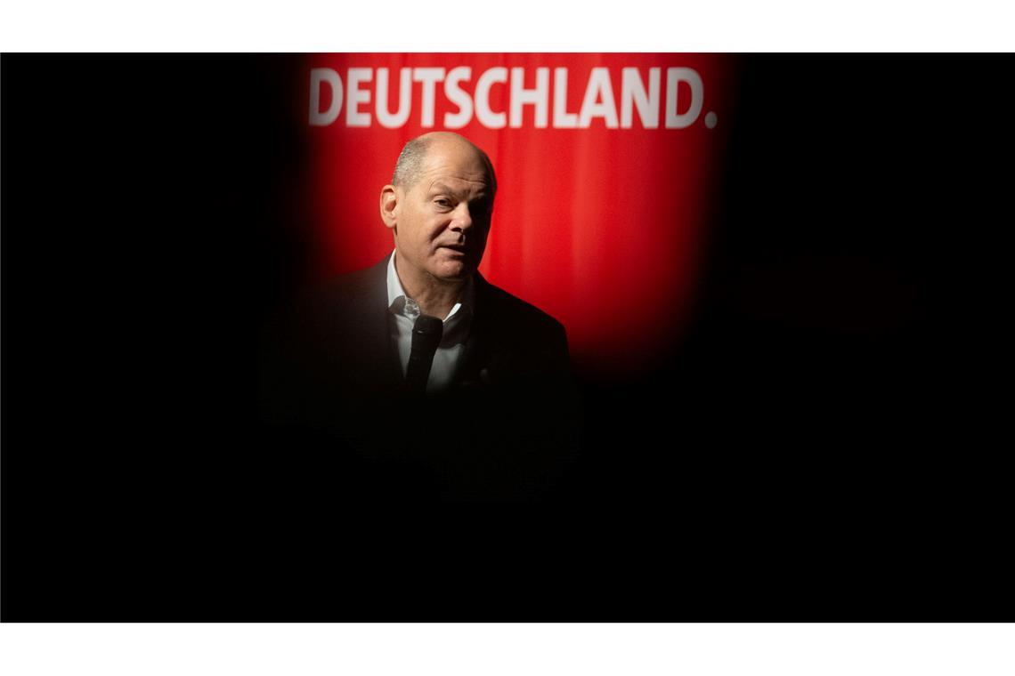 Bundeskanzler Scholz beim m Wahlkampfauftritt im Bürgerhaus