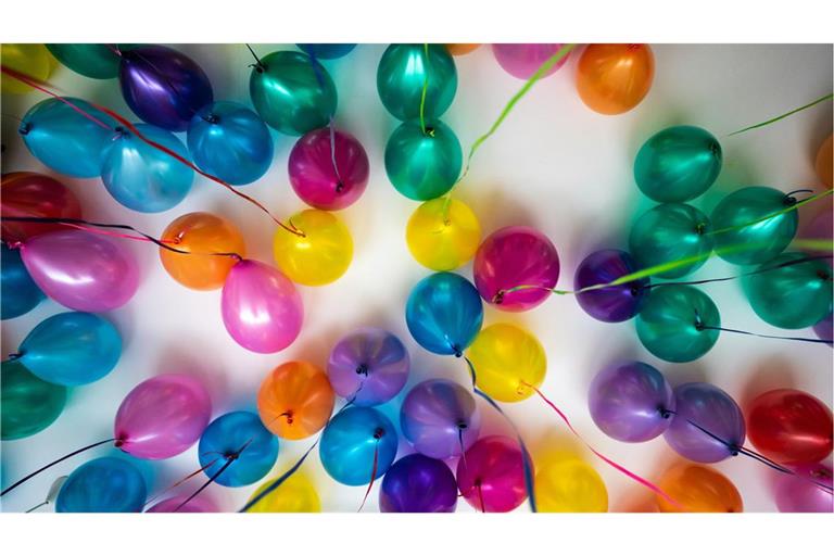 Bunte Luftballons, Pizza, Süßkram und Spiele reichen heute oftmals nicht mehr aus beim Kindergeburtstag .