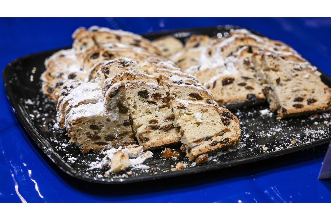 Christstollen gehört für viele zum Essen an den Weihnachtstagen dazu.