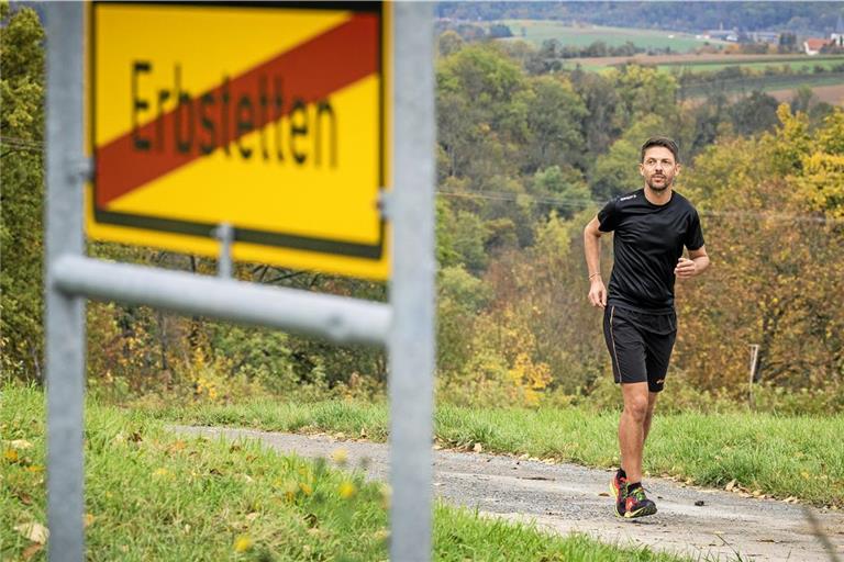 Daniel Lopes Pereira will am 20. April 2024 seinen Lauf über 3500 Kilometer in 60 Tagen starten. Foto: Alexander Becher