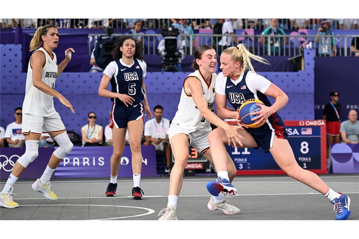 Das deutsche 3x3-Basketball-Team der Damen hat seinen Auftakt gegen die USA überraschend gewonnen.