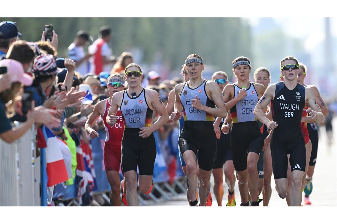 Das deutsche Team holt Gold im Triathlon.