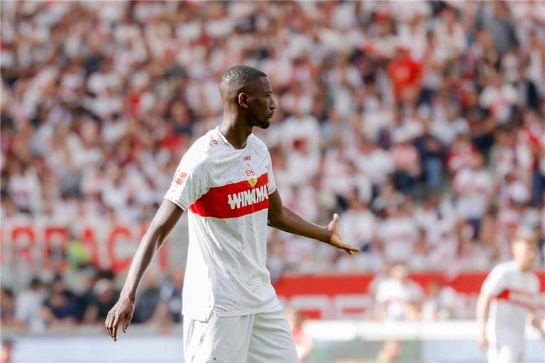 Das Fachurteil eines renommierten Kniespezialisten entscheidet darüber, wie es mit der Karriere von VfB-Stürmer Serhou Guirassy weitergeht.