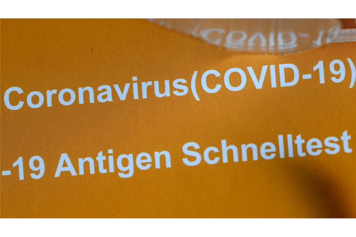 Das RKI geht für die Woche vom 21. Oktober von 6,4 Millionen akuten Atemwegserkrankungen aus. (Symbolbild)