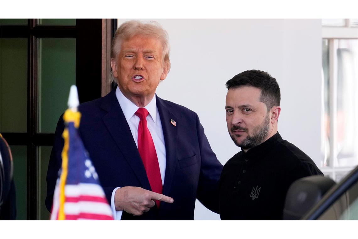 Das Tischtuch zwischen US-Präsident Trump und dem ukrainischen Staatschef Selenskyj scheint zerschnitten. (Archivbild)