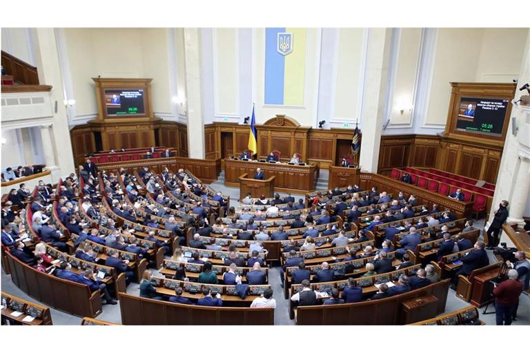 Das ukrainische Parlament hat das nach dem russischen Einmarsch verhängte Kriegsrecht und die Mobilmachung um weitere 90 Tage verlängert. (Archivbild)