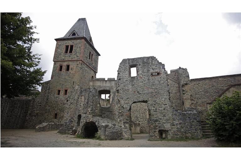 Das Vorbild von Mary Shelleys Horrorhelden Dr. 
 Frankenstein lebte auf Burg Frankenstein im hessischen Odenwald.