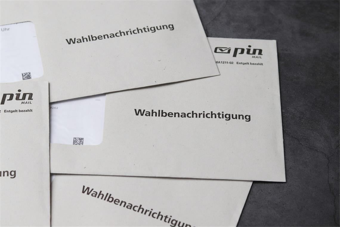 Das Wahlalter für die Bundestagswahl beträgt immer noch 18 Jahre.