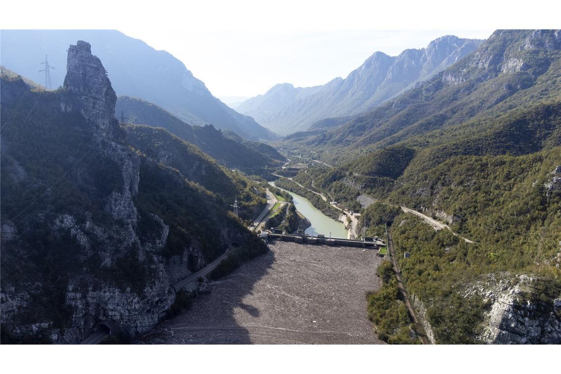 Das Wasser hatte ganze Häuser mitgerissen.