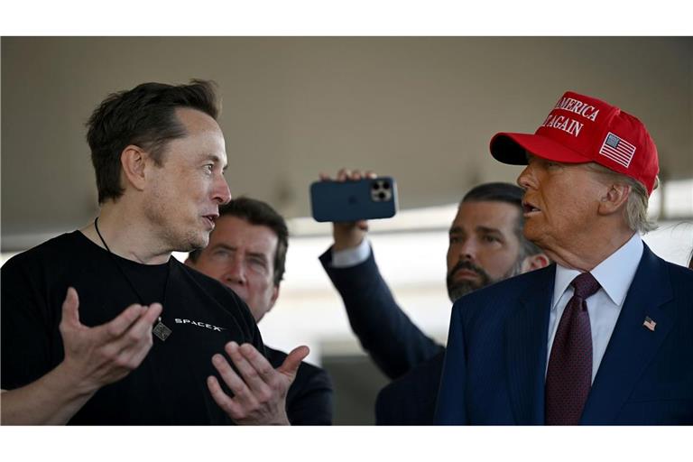 Demokraten fragen angesichts des Blockade-Manövers zum Haushalt spöttisch, wer das Sagen bei den Republikanern hat: Donald Trump oder Elon Musk? (Archivbild)