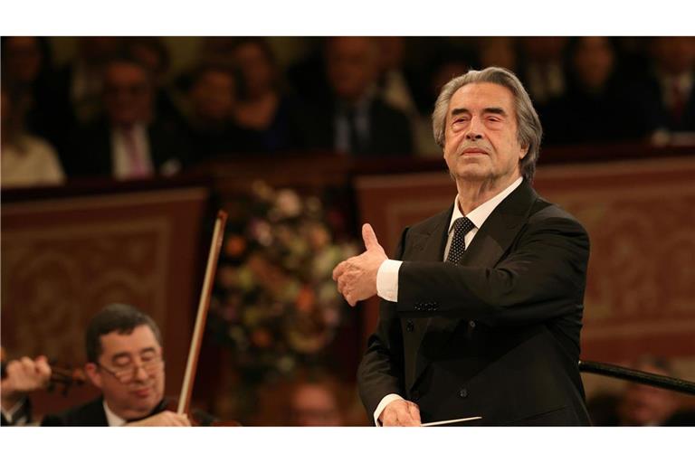 Der 83-jährige Stardirigent Riccardo Muti leitete das weltweit übertragene TV-Event mit jugendlichem Elan.