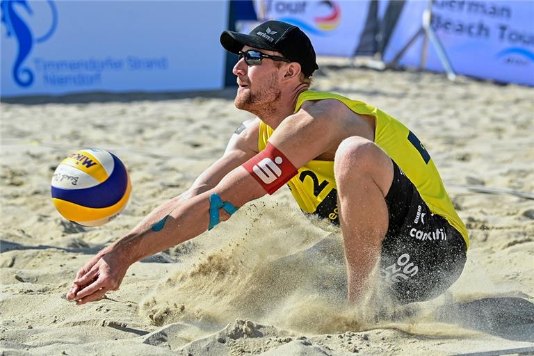 Der Backnanger Yannick Harms will in diesem Jahr mit einem neuen Spielpartner im Sand am Ball sein. Foto: T. Bloch