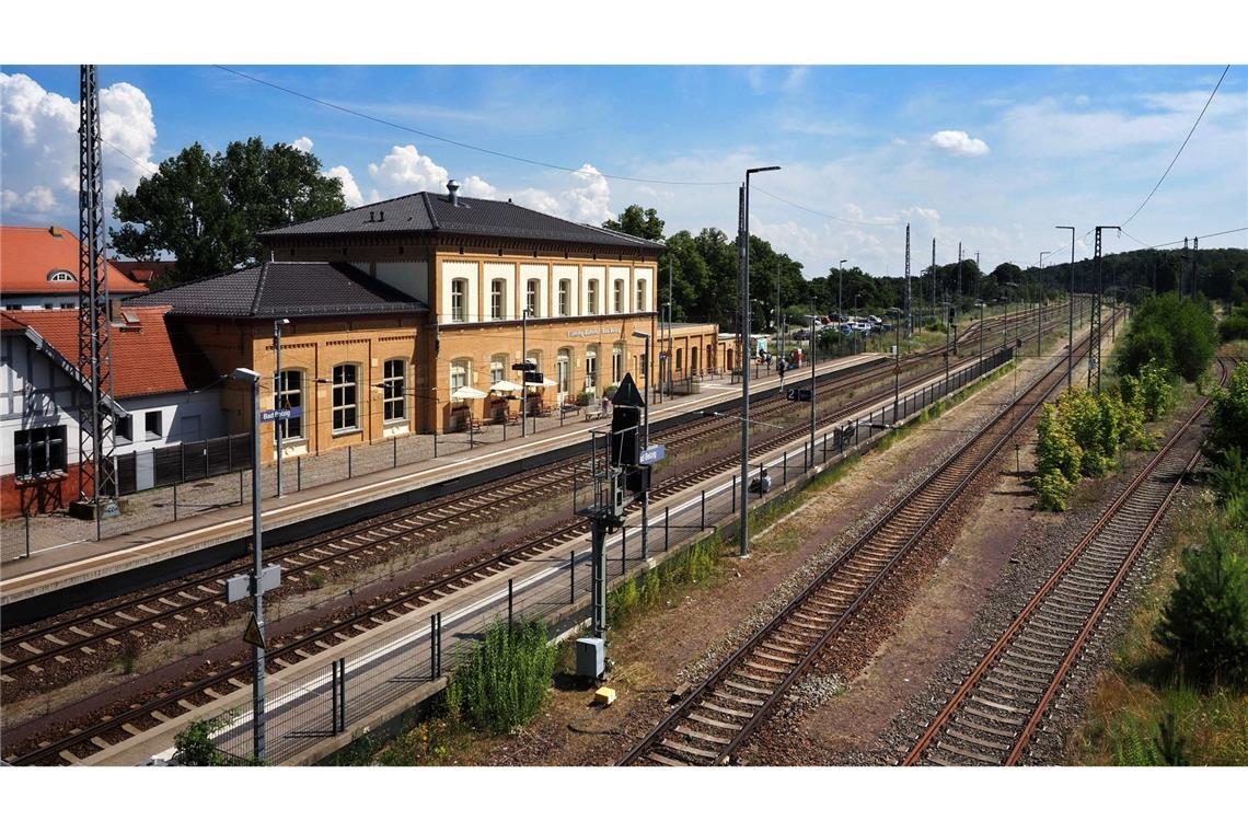 Der Bahnhof Bad Belzig wurde schon vor vielen Jahren umfassend saniert - und dient nun als gutes Beispiel einer Weiterentwicklung im Sinne der Verkehrswende. (Archivbild)