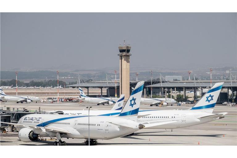 Der Flughafen Ben Gurion leitet einem Bericht zufolge Flüge wegen der Sicherheitslage um. (Archivbild)